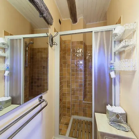 Papillon B&B 페를레도
